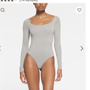 SKIMS ESSENTIAL LONG SLEEVE SCOOP NECK BODYSUIT L/XL